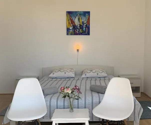 Enny (adults Only) Casa de hóspedes 3*