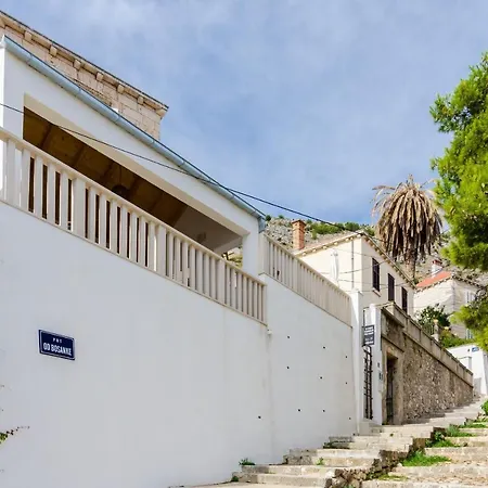 招待所 恩尼宾馆 3*